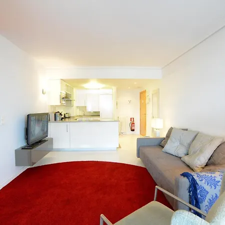 Go Donosti Chillida Apartman *