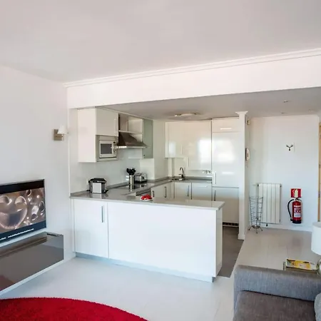 Go Donosti Chillida Apartman *