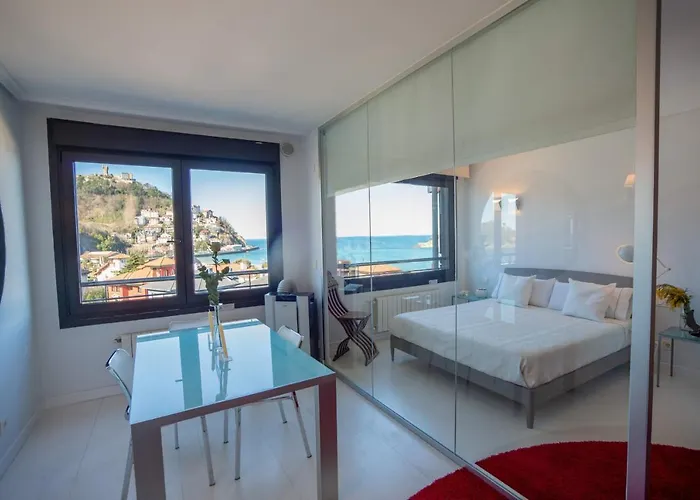 Go Donosti Chillida * San Sebastian